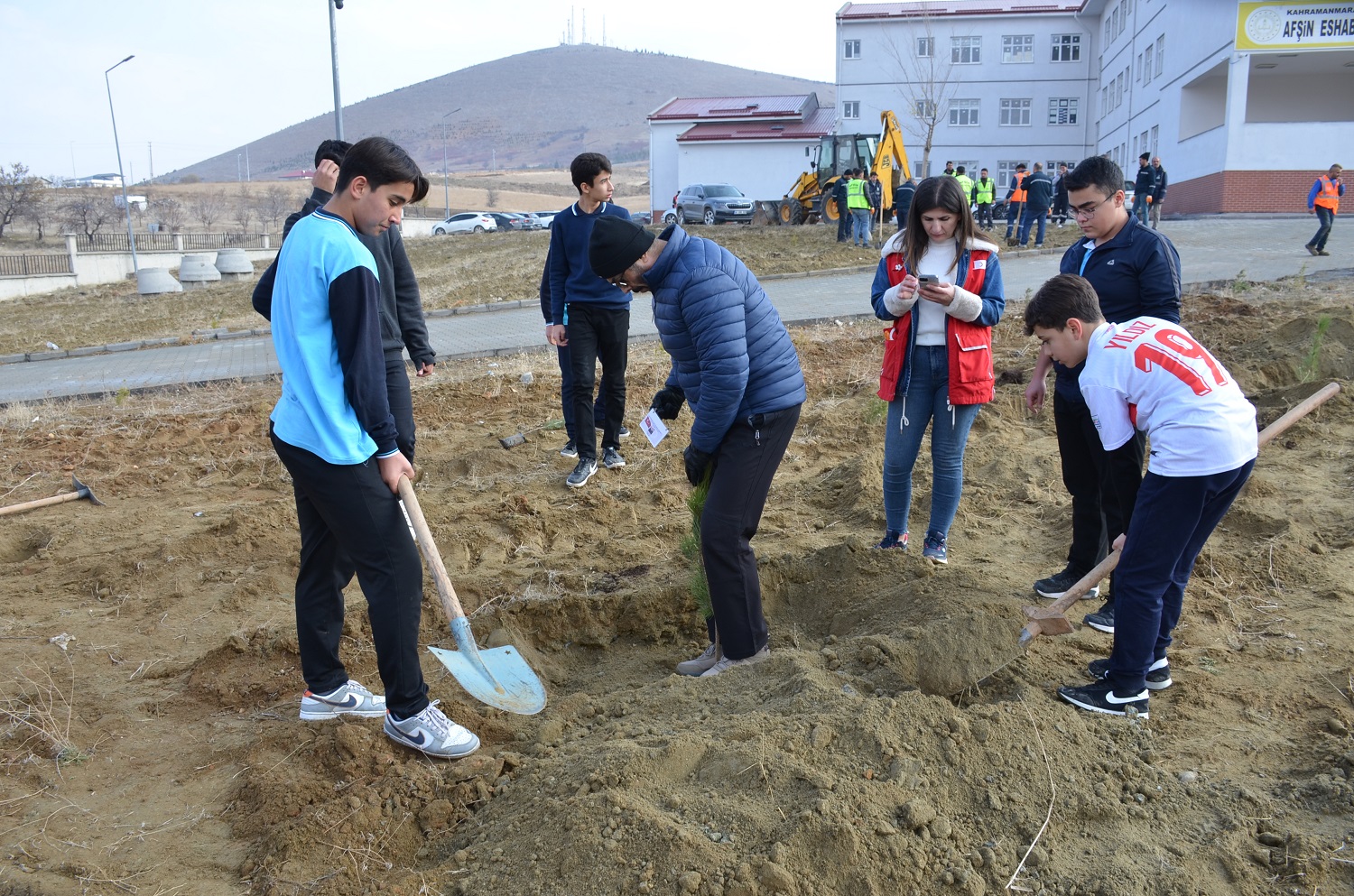 Afşin’de Şehit 20 Askerin Adı Dikilen Fidanlarda Yaşayacak (14)
