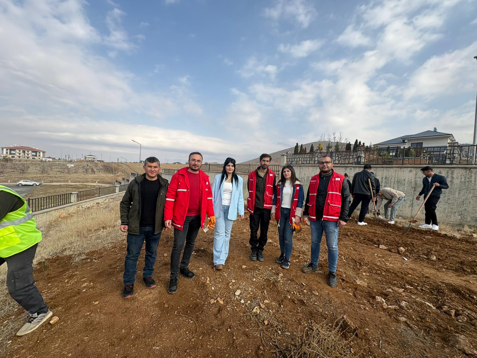 Afşin’de Şehit 20 Askerin Adı Dikilen Fidanlarda Yaşayacak (2)-1