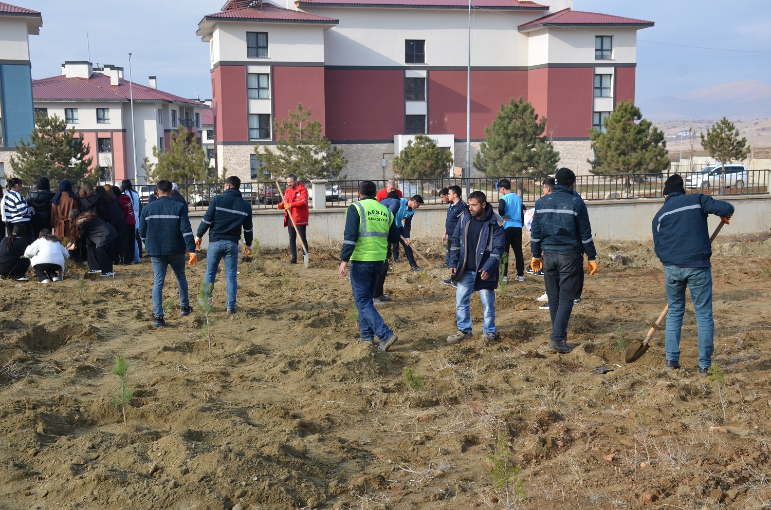 Afşin’de Şehit 20 Askerin Adı Dikilen Fidanlarda Yaşayacak (21)