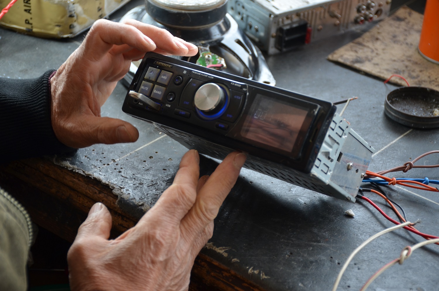 Afşin’de Teyp Tamirciliğinin Son Ustası İnce Köker (18)