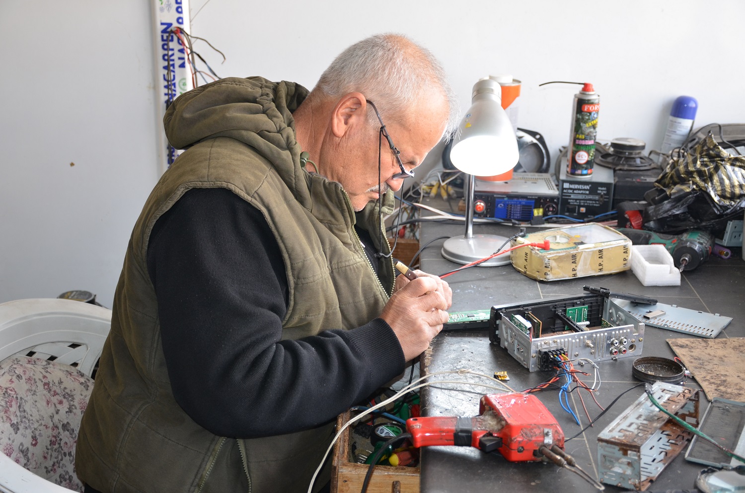 Afşin’de Teyp Tamirciliğinin Son Ustası İnce Köker (8)