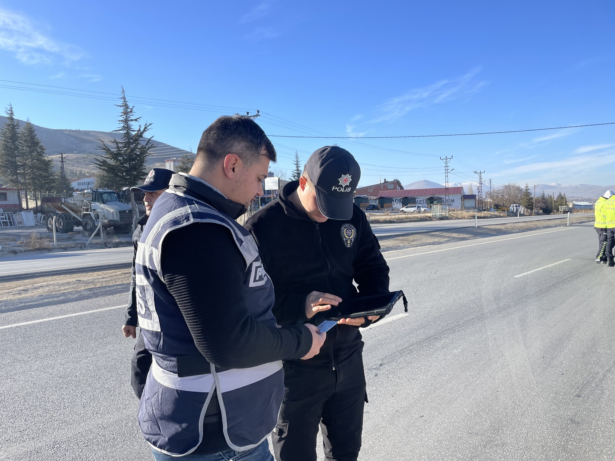 Afşin’de Yılbaşı Öncesi Polis’ten Şok Uygulama (15)