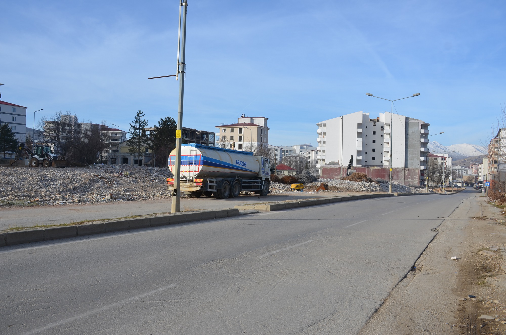 Afşin’in En İşlek Caddesi 1 Aydır Trafiğe Kapalı! (5)