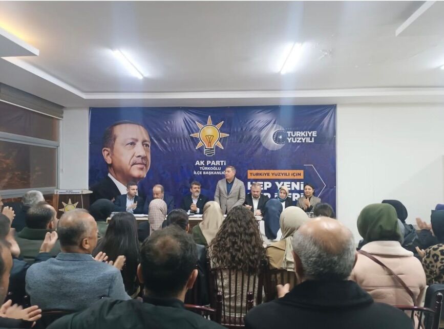 Ak Parti Türkoğlu’nda İlçe Danışma Toplantısı Yapıldı