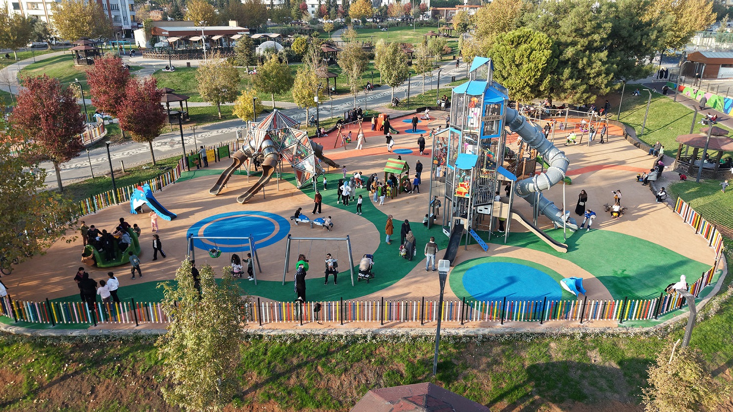 Aliya İzzetbegoviç Millet Bahçesi Yenilenen Yüzüyle Beğeni Topluyor (1)