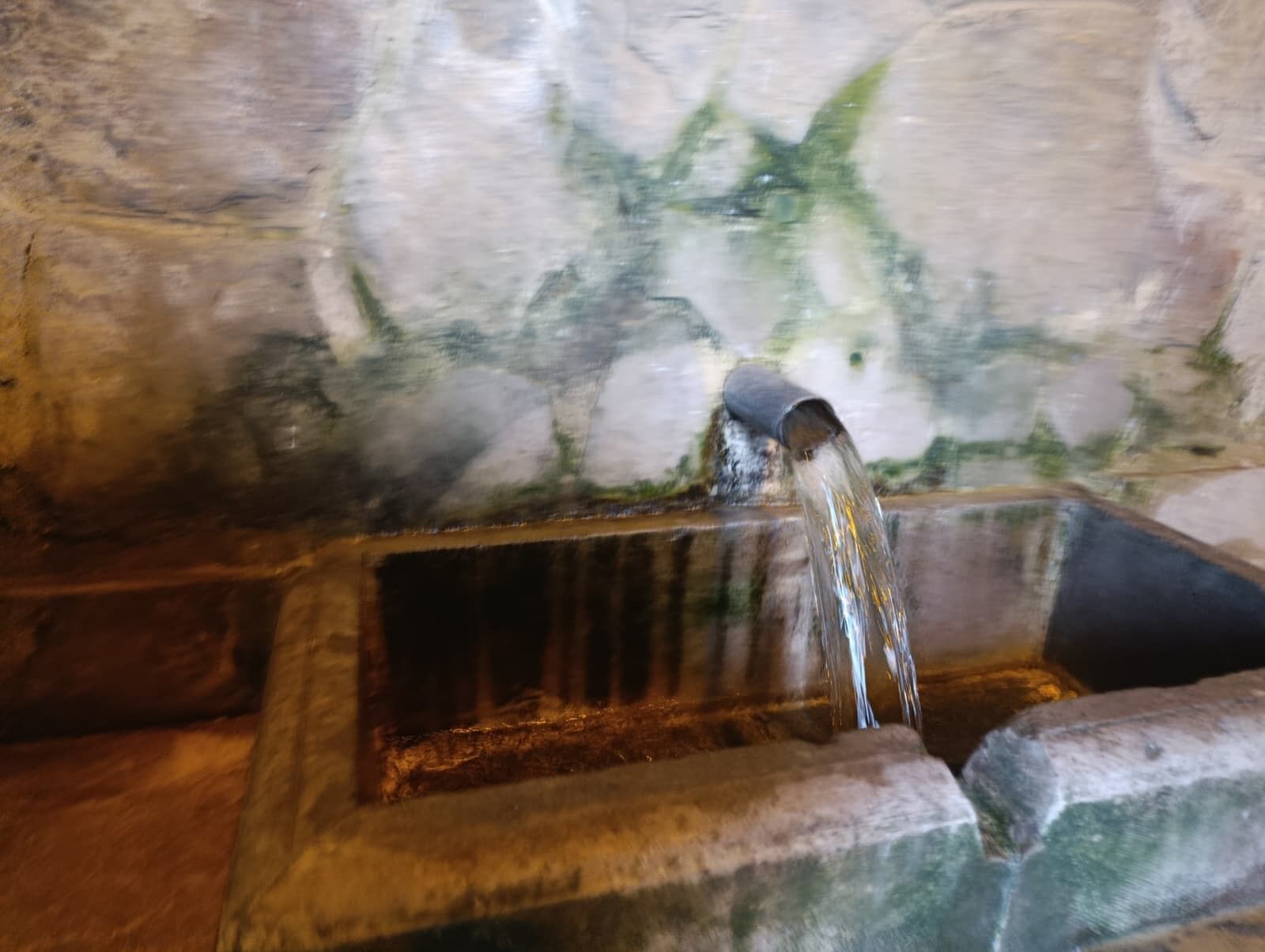 Asırlardır Kullanılan Şifa Noktası Uyuz Pınarı Çeşmesi (3)