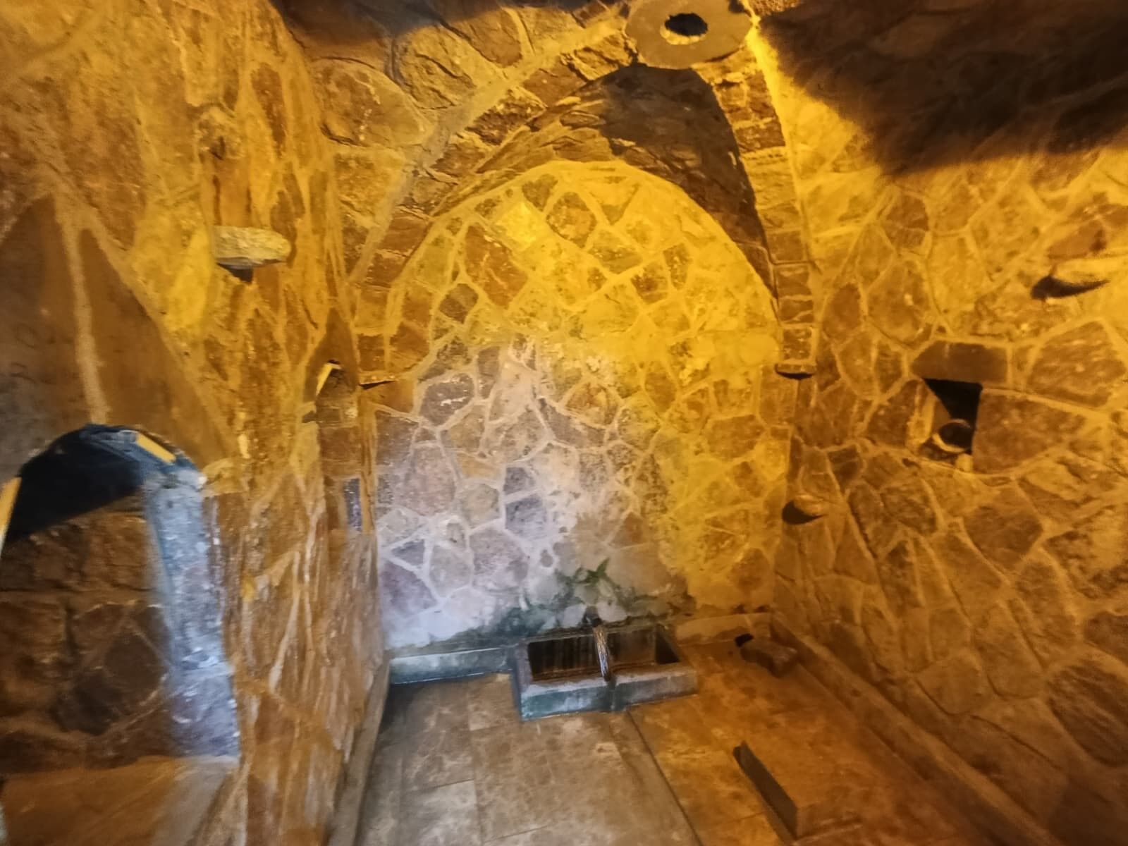 Asırlardır Kullanılan Şifa Noktası Uyuz Pınarı Çeşmesi (4)