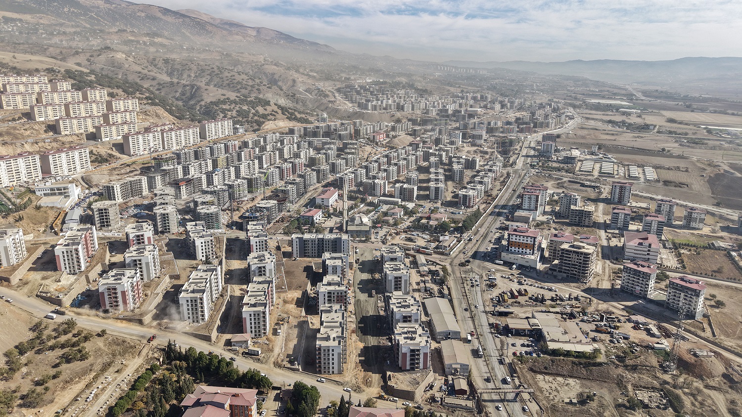 Bakan Kurum “Yıl Sonuna Kadar 74 Bin Konut Ve İş Yerini Hak Sahiplerimize Teslim Edeceğiz” (2)