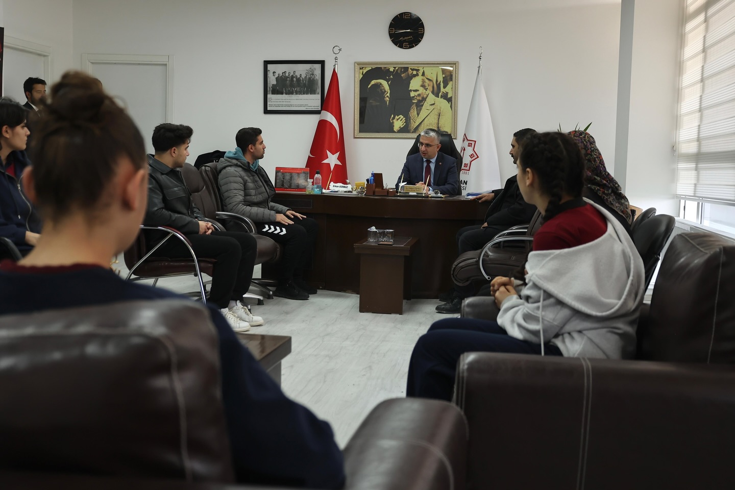 Başkan Gürbüz, İl Şampiyonu Gençleri Ağırladı