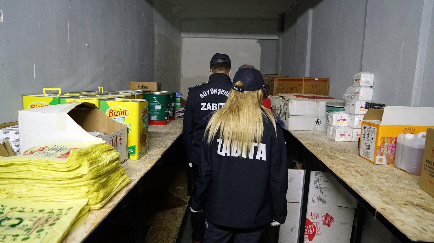 Büyükşehir Zabıtasından Uzun Çarşı’da Kapsamlı Denetim (4)