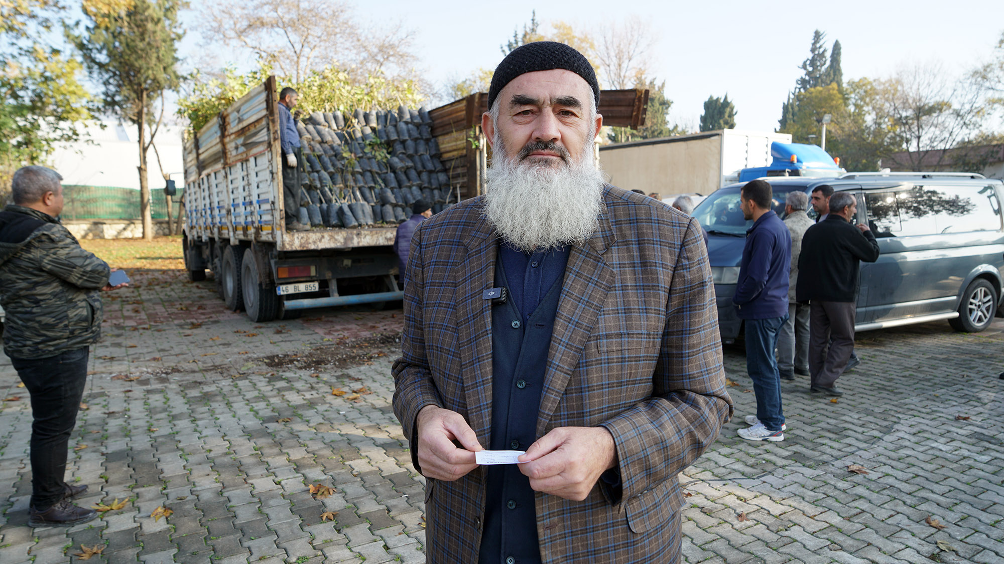 Büyükşehir’den Bin 500 Üreticiye 193 Bin Adet Fidan Desteği (1)