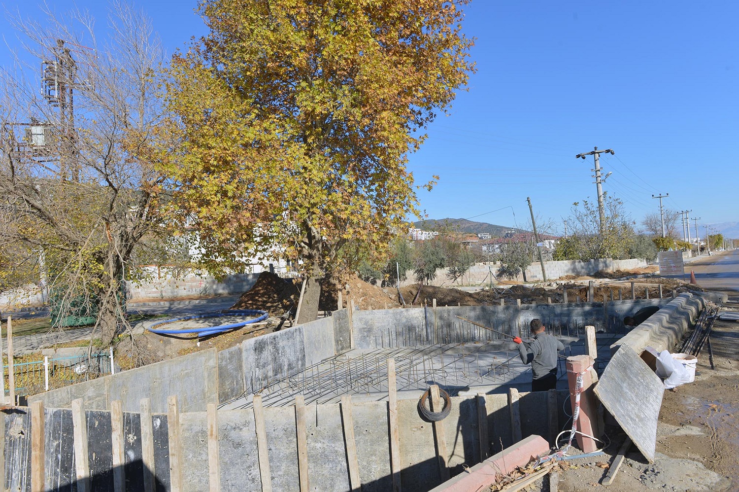 Büyükşehir’den Türkoğlu Şekeroba’da Ulaşımı Rahatlatacak Köprü Hamlesi (2)