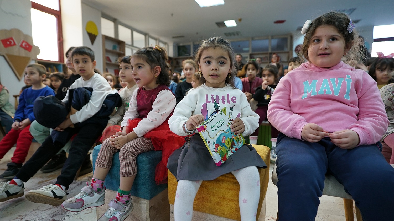 Çocuklara Masal Dinletisi (1)