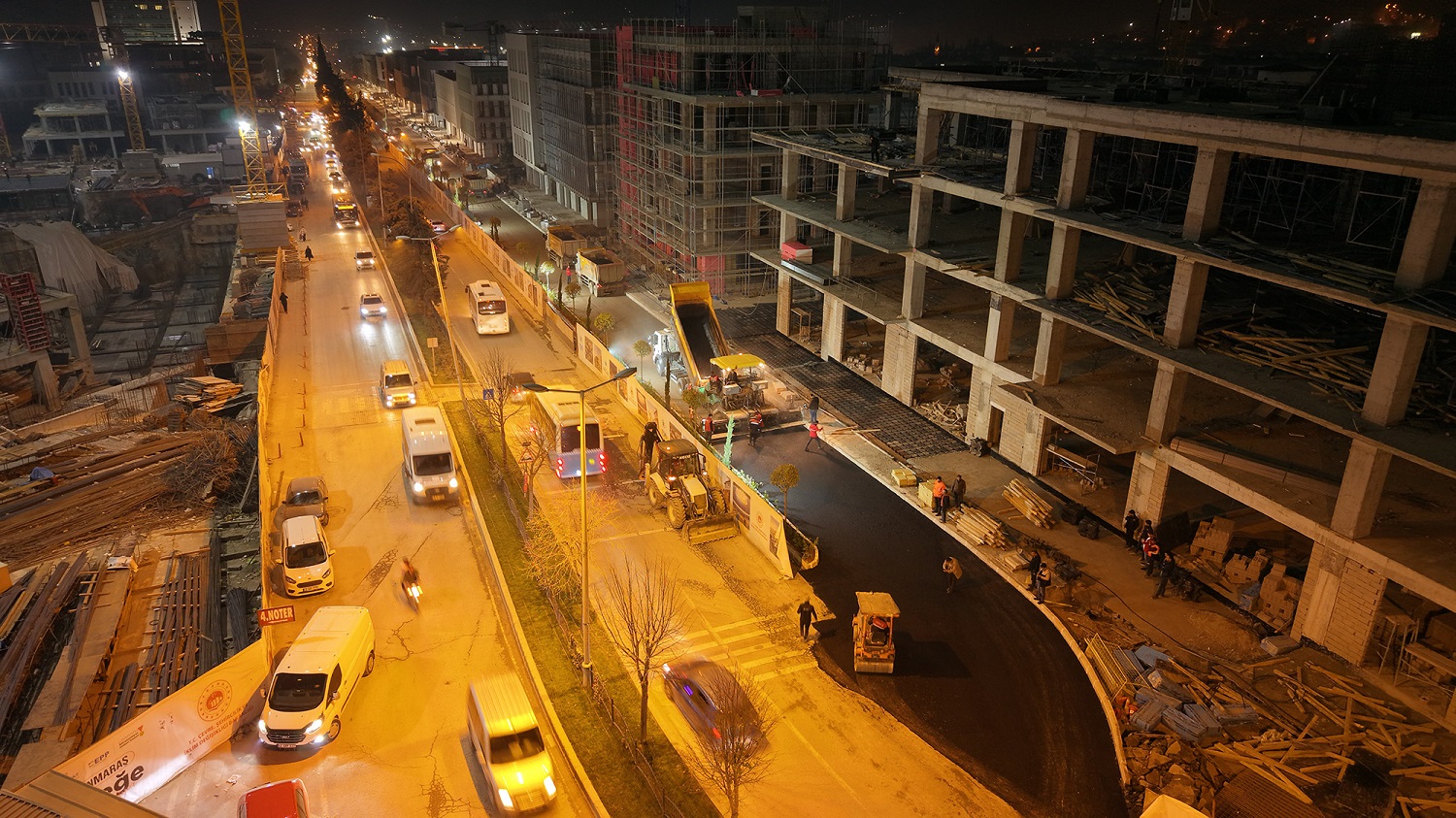 Deprem Sonrası Yerleşimlere Konforlu Ulaşım İçin Büyükşehir Sahada (2)