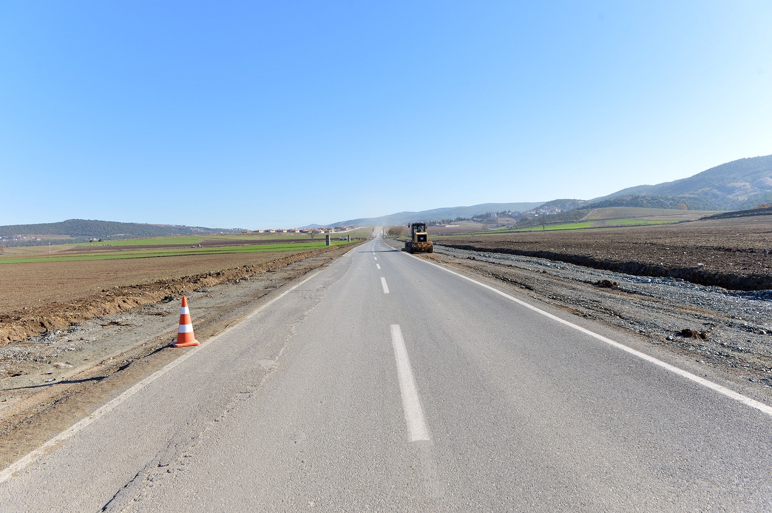 Dulkadiroğlu Elmalar Çokyaşar Grup Yolu Büyükşehir’le Yenileniyor (3)