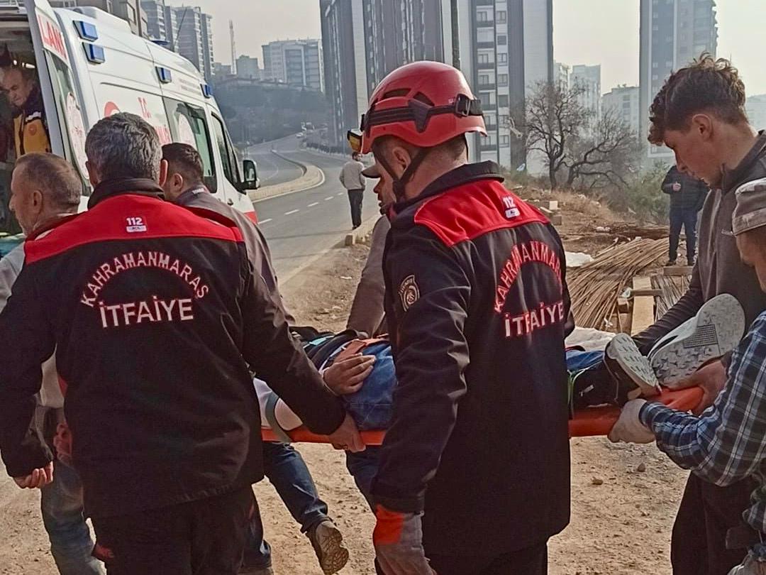 Düşen Işçi Yaralandı (1)