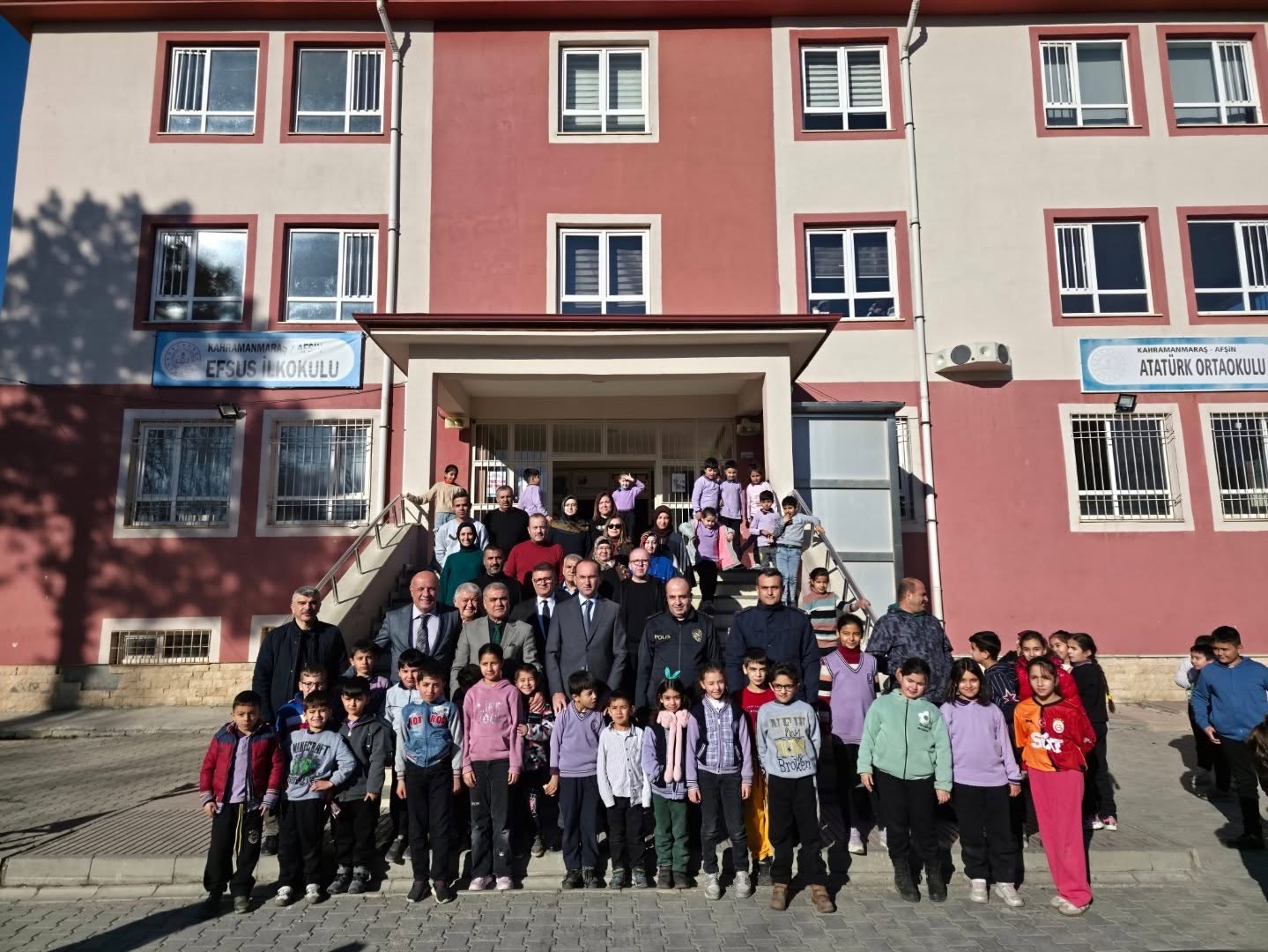 Efsus İlkokulu’na Anlamlı Ziyaret5