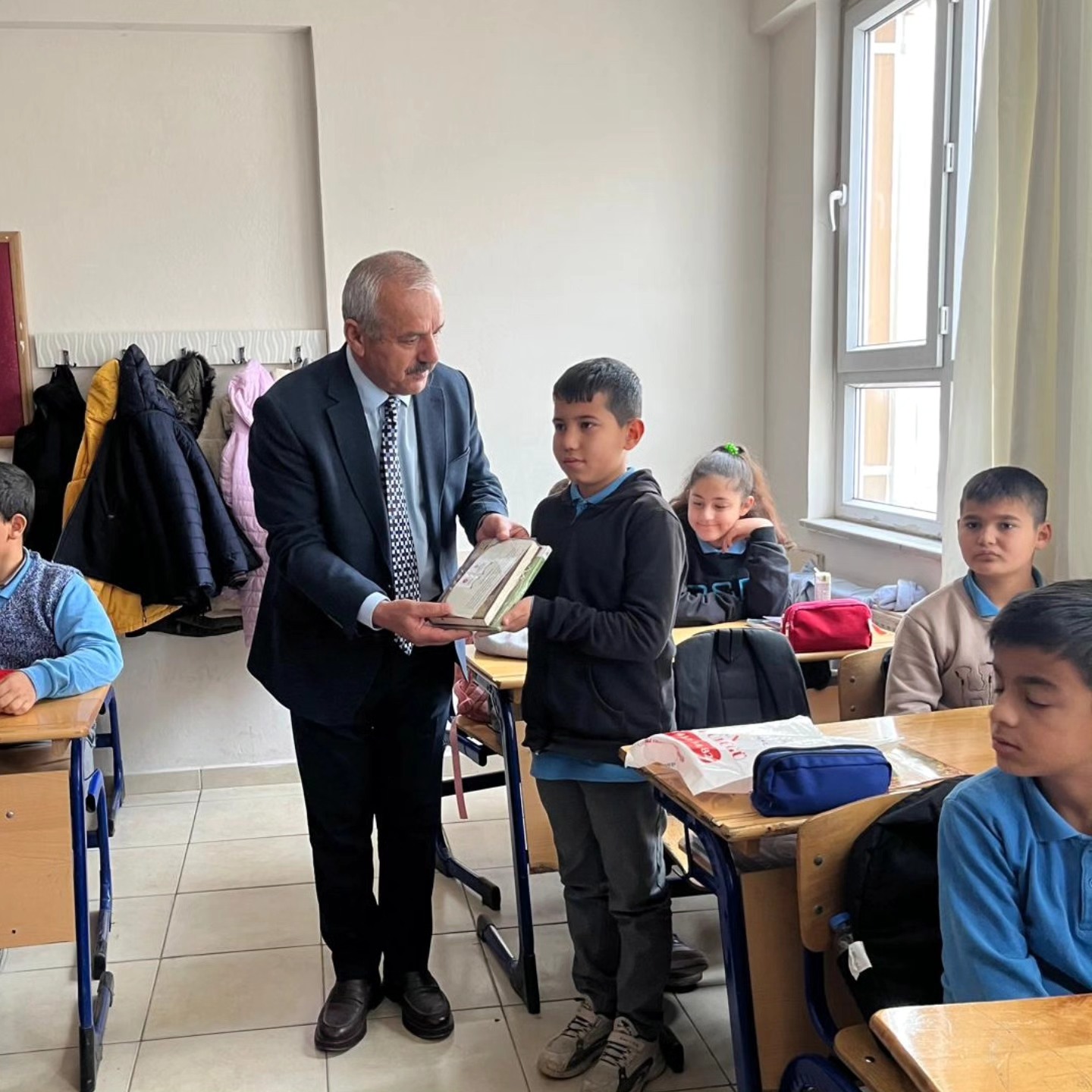 Elbistan’da Öğrencilere Kur’an I Kerim Hediyesi2