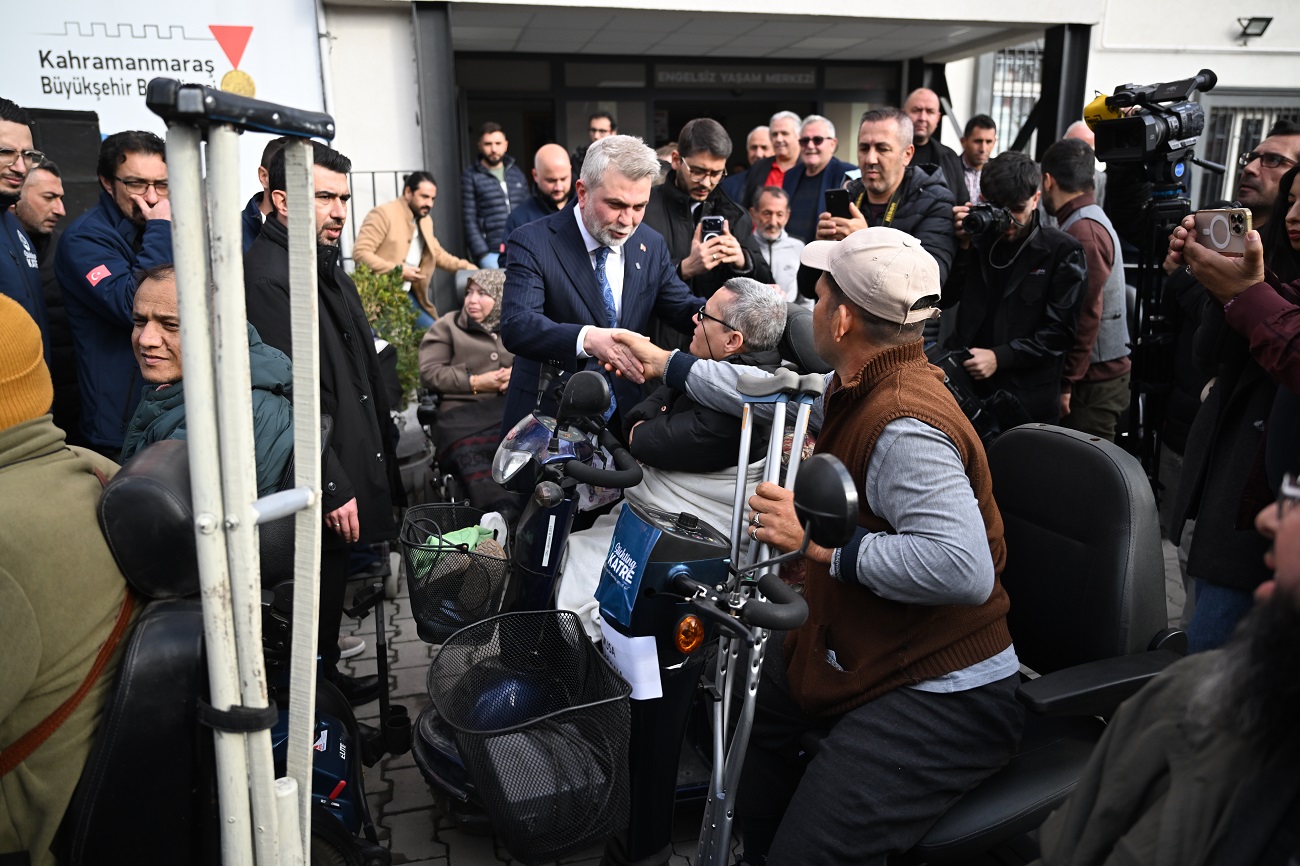 Engelli Vatandaşlara Akülü Sandalye Ve Elektrikli Motor Desteği (1)