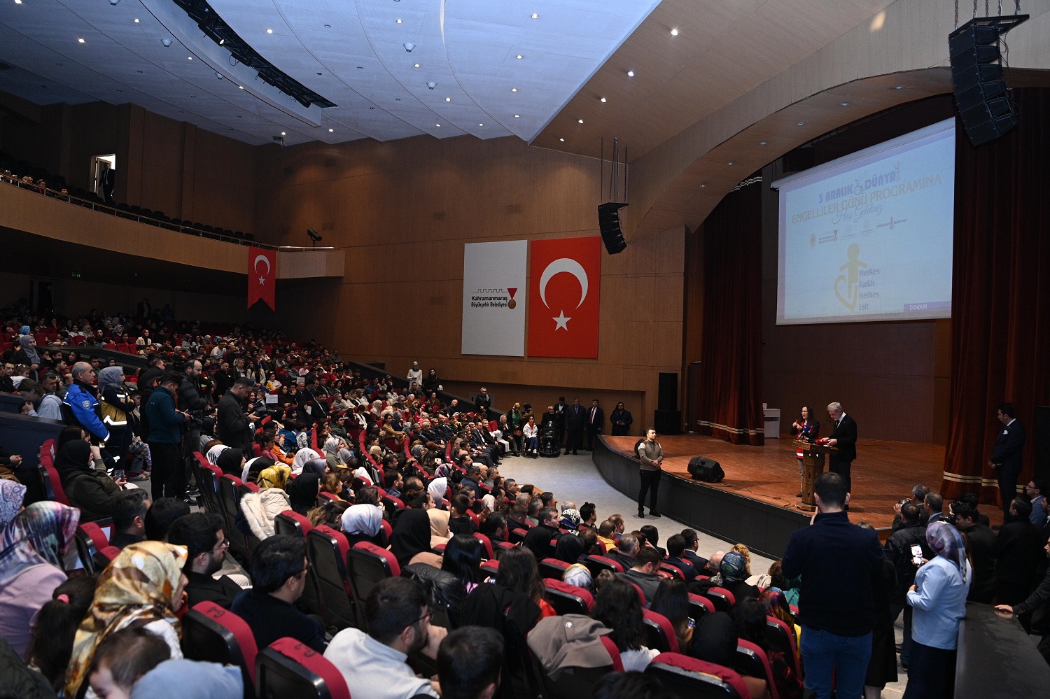 “Engellilerimiz İçin Türkiye’ye Örnek Projelerimizi Sürdürüyoruz” (2)