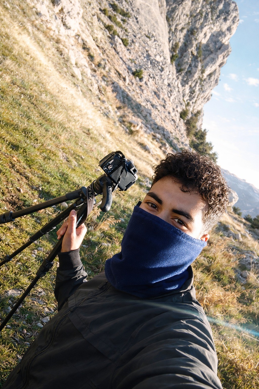 Fotokapanla Çekim Yapan Genç (2)