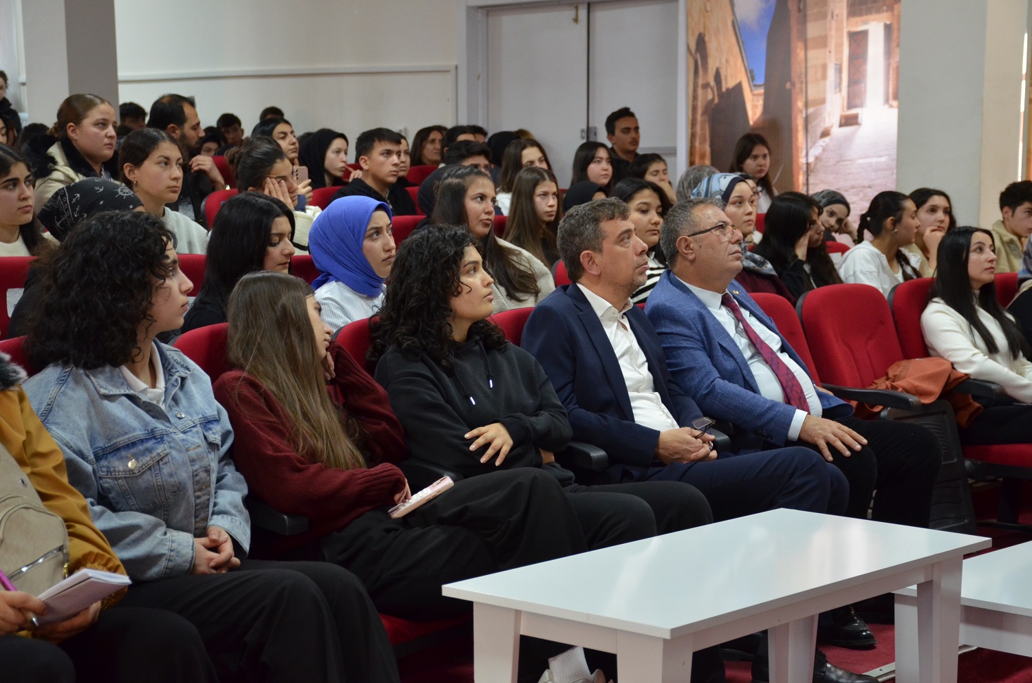 Gri Koç, “Motivasyon Günleri” Kapsamında Afşin’de Öğrencilerle Buluştu (1)