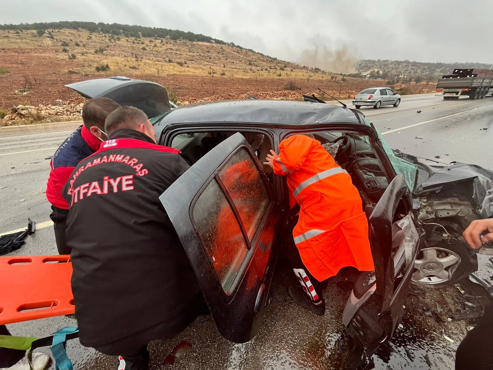 İki Otomobilin Çarpıştığı Trafik Kazasında 1 Ölü, 2 Yaralı1