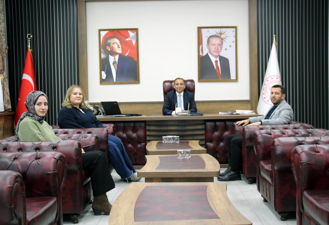 İl Millî Eğitim Müdürü Baydur’dan Türk Kızılay’ına Teşekkür2