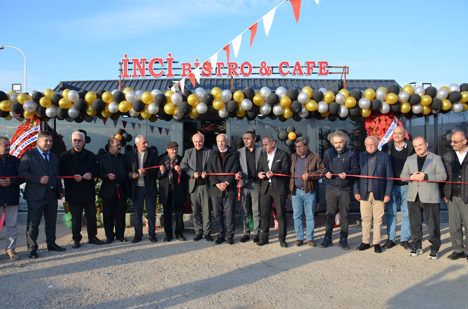 İnci Bistro Ve Cafe Yenilenen Yüzüyle Hizmete Açıldı (4)