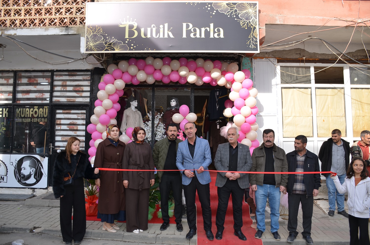 Kadın Tesettür Giyiminde Zarafetin Yeni Adresi Butik Parla Açıldı (5)