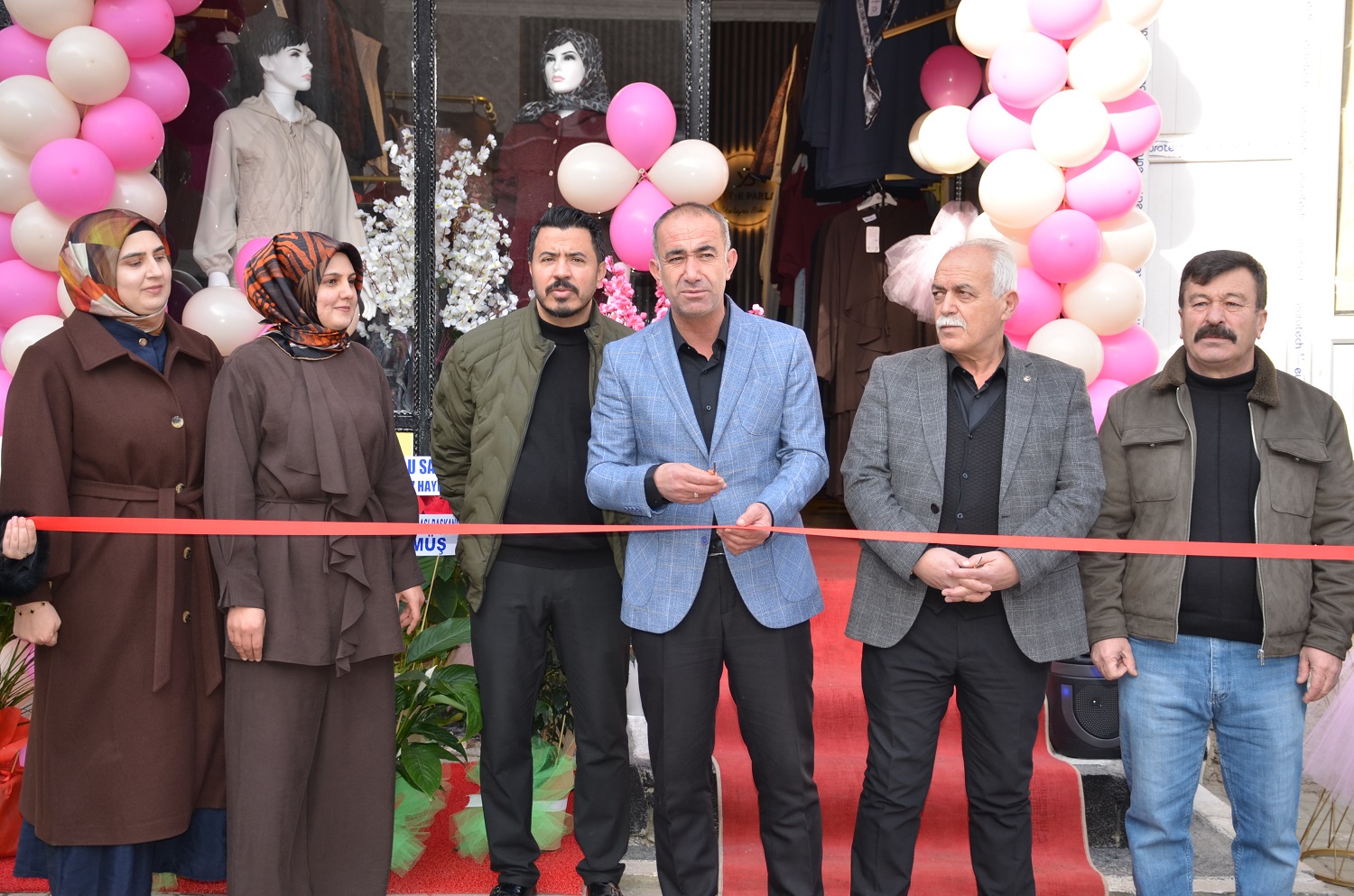 Kadın Tesettür Giyiminde Zarafetin Yeni Adresi Butik Parla Açıldı (6)