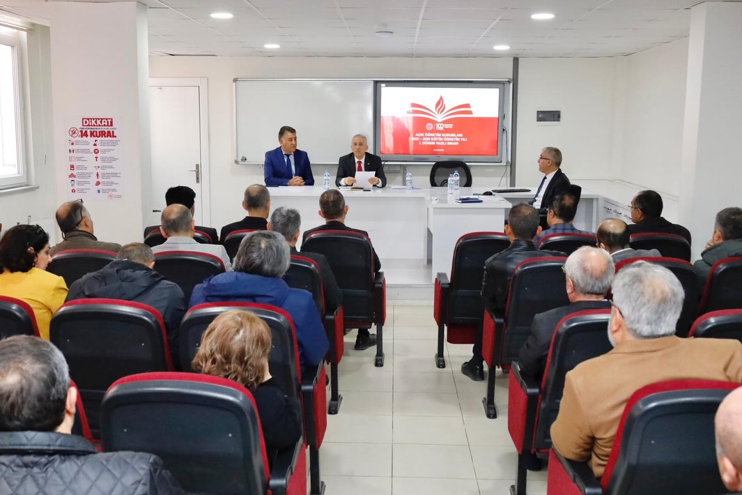 Kahramanmaraş’ta Açıköğretim Yazılı Sınavları İçin Bilgilendirme Toplantısı