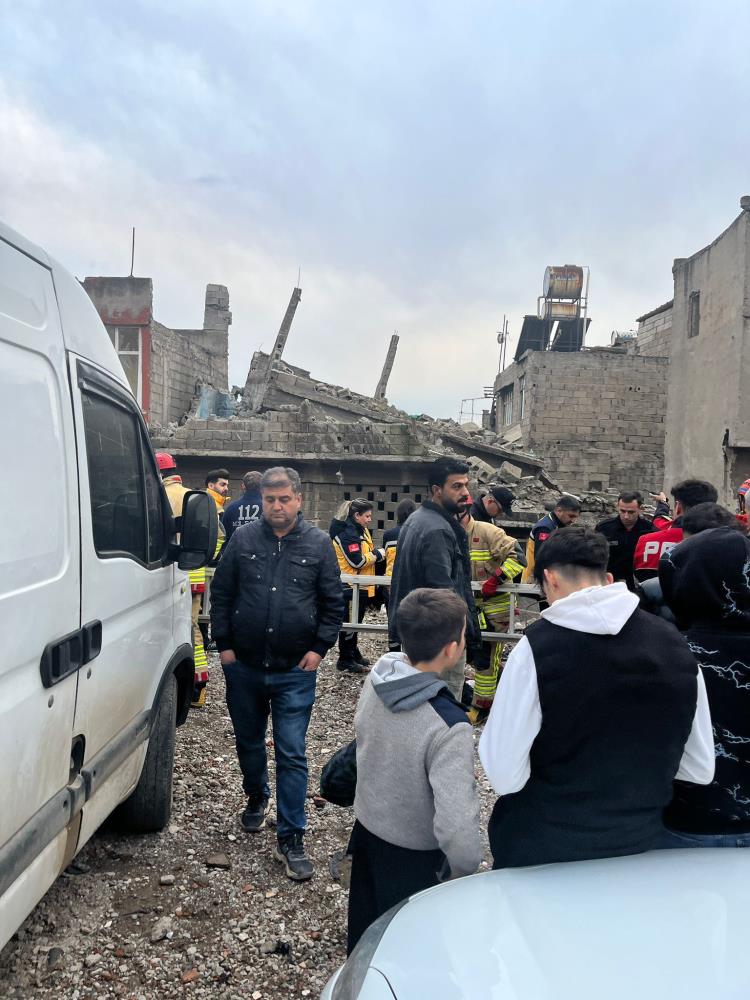 Kahramanmaraş'ta Metruk Ev Çöktü 4