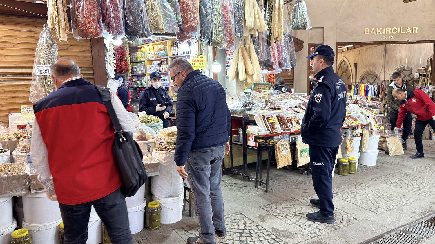 Kapalı Çarşı’da Gıda Güvenliği İçin Kapsamlı Denetim (1)