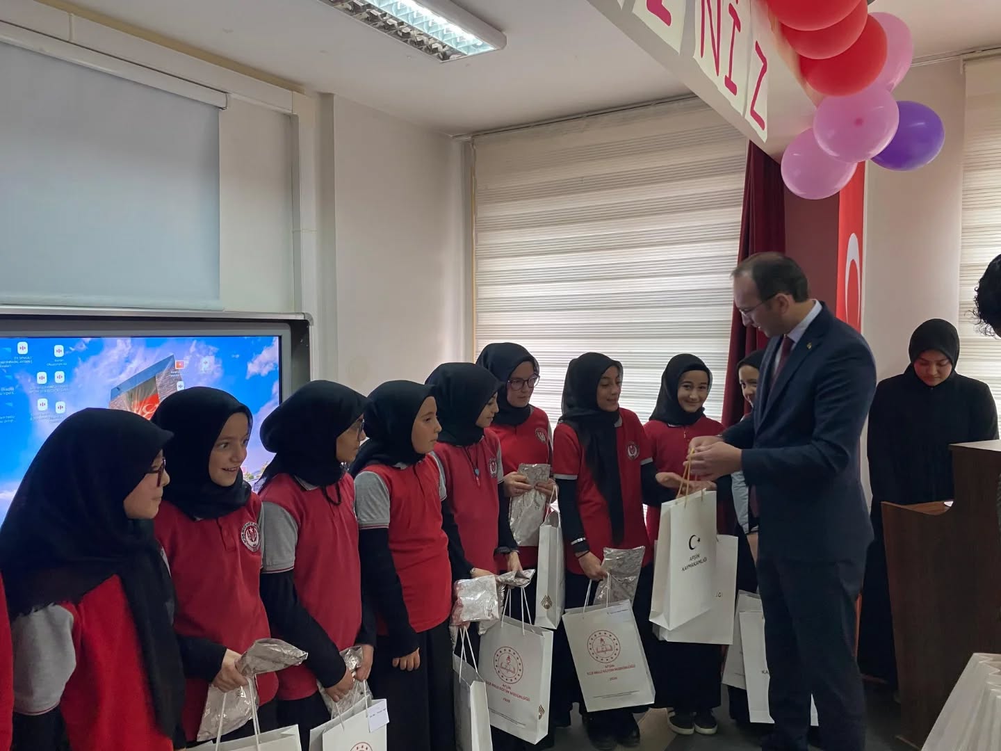 Kaymakam Sarıdoğan’dan Şehit Mustafa Kalfe Kız Ai̇hl’ye Anlamlı Ziyaret7