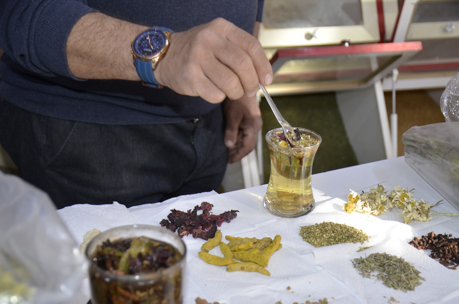 Kış Aylarında Doğal Şifa Arayışı Vatandaşlar Aktarlara Yöneliyor (6)