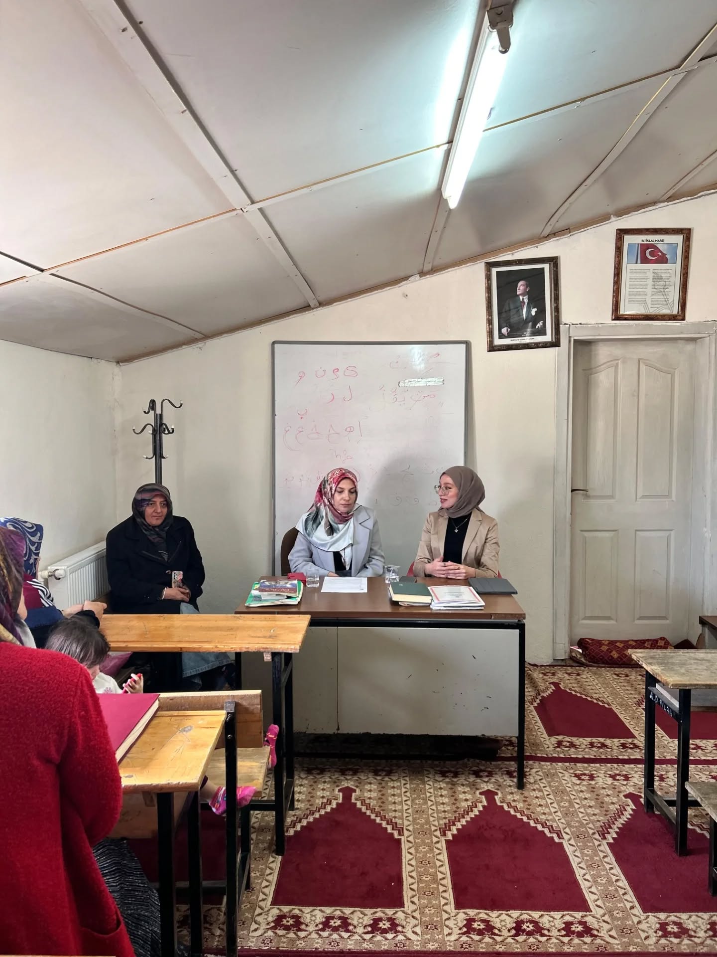 Kur’an Kursu’nda “Aile, Toplum Ve Kadının Güçlü Rolü” Semineri Düzenlendi1