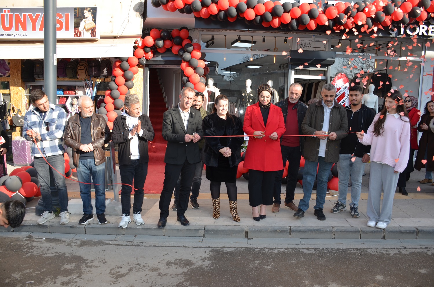 Masslayn İç Giyim Afşin’de Hizmete Başladı (14)