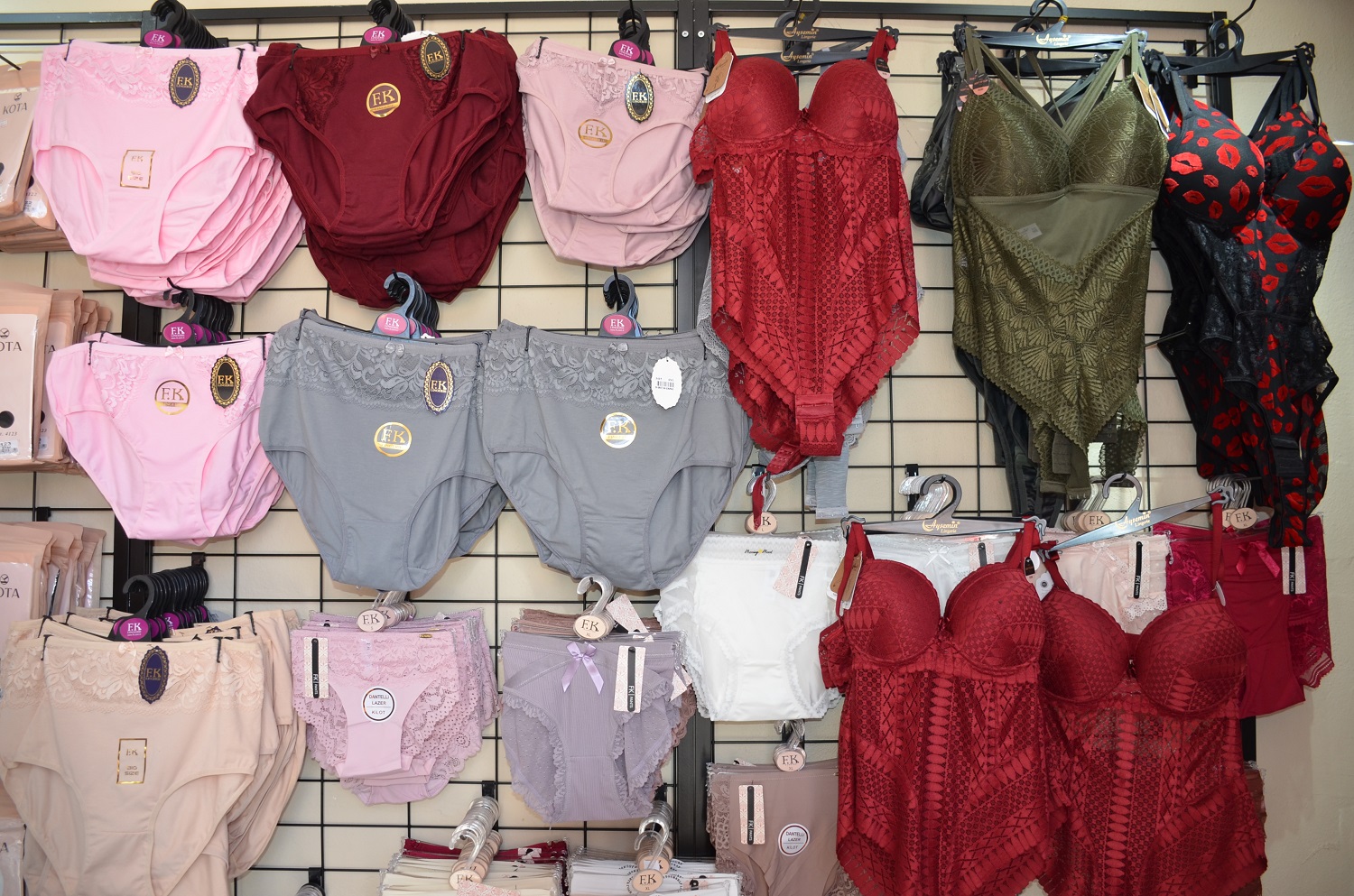 Masslayn İç Giyim Afşin’de Hizmete Başladı (8)