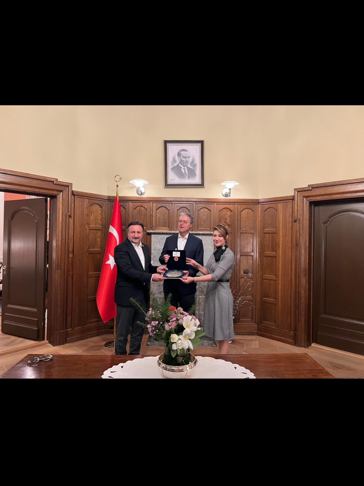 Milletvekili Karakoç, Kopenhag’da Diplomatik Temaslarda Bulundu1