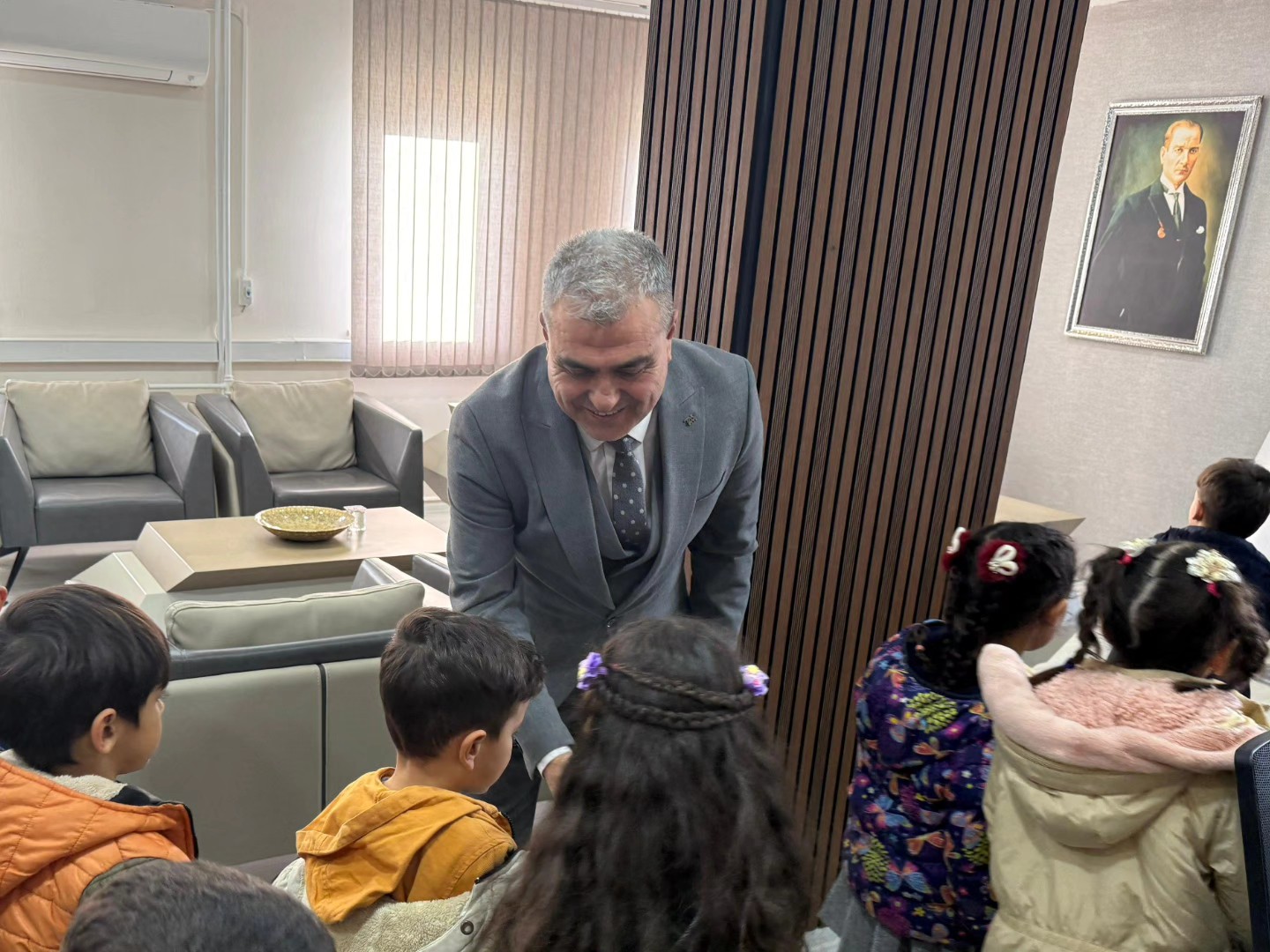 Minik Ellerden Büyük Jest