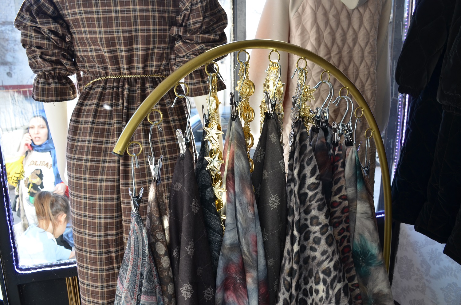 Modern Ve Şık Tesettür Ürünleriyle Butik Parla Yakında Açılıyor (14)