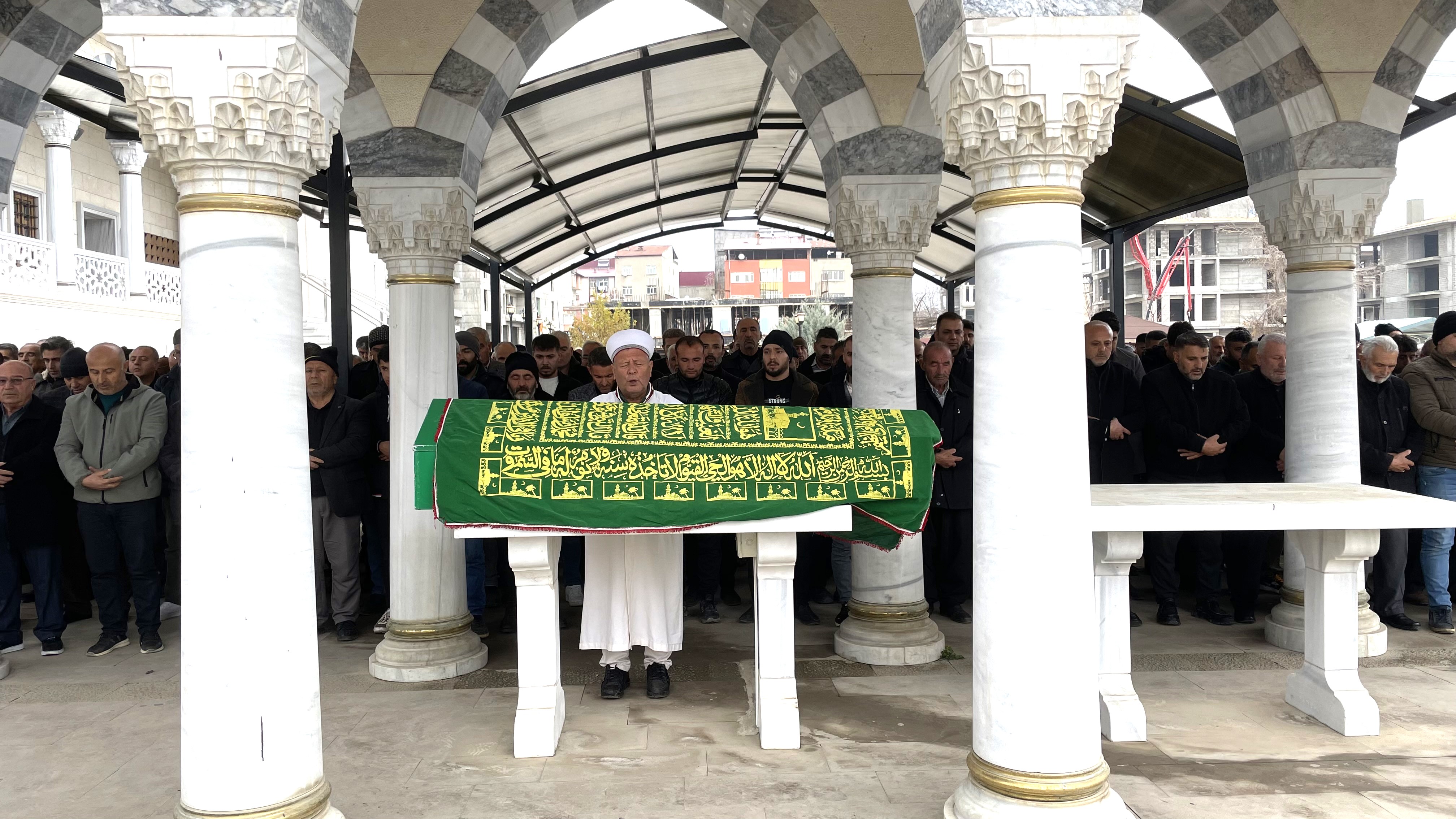 Nuh Mercimek, Son Yolculuğuna Uğurlandıı