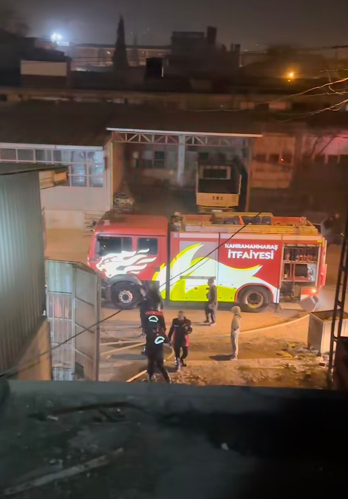 Sanayi Sitesi’nde İş Yeri Yangını Korkuttu (1)