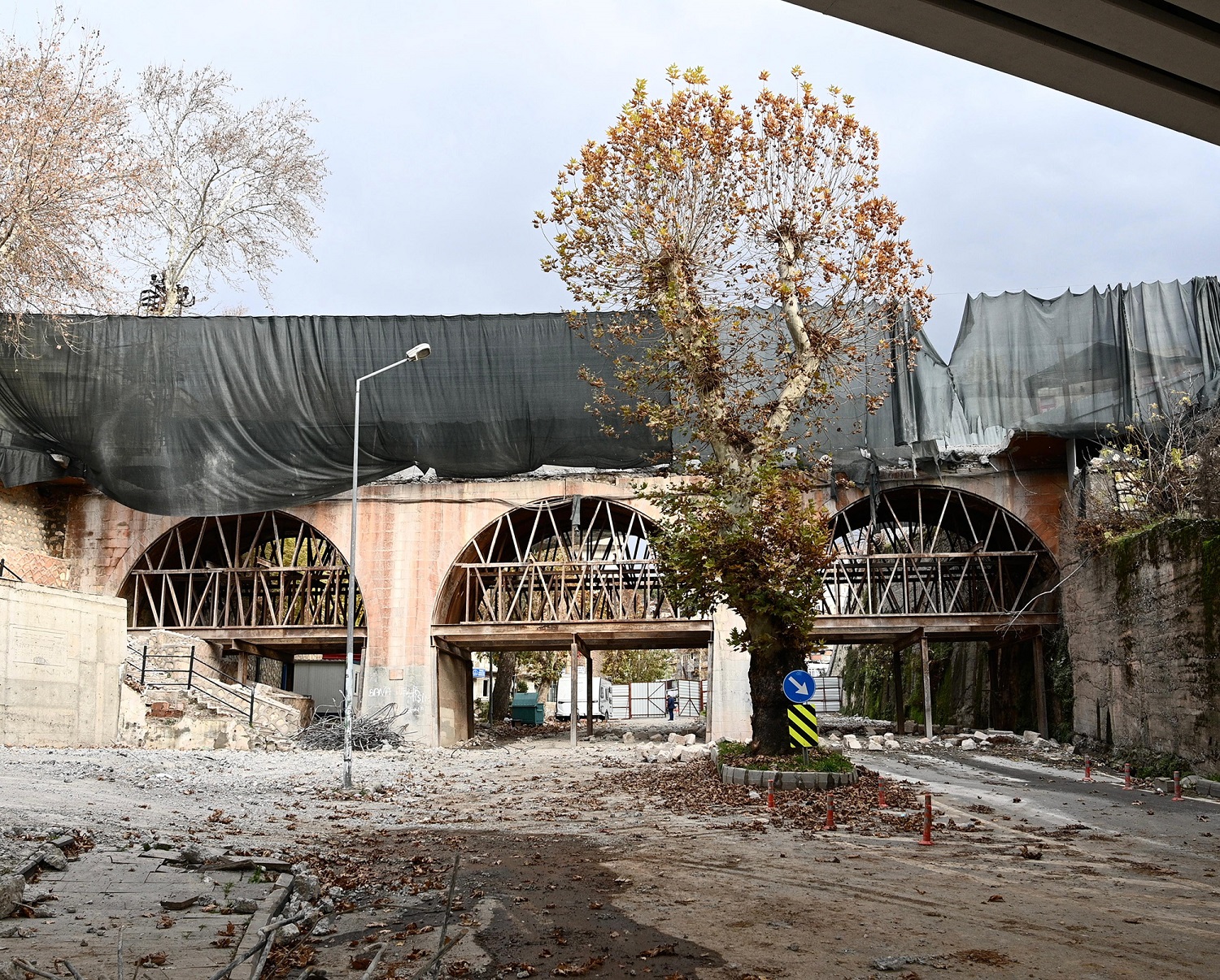 Şehrin Tarihi Yapıları Tek Tek Yenileniyor (1)-1