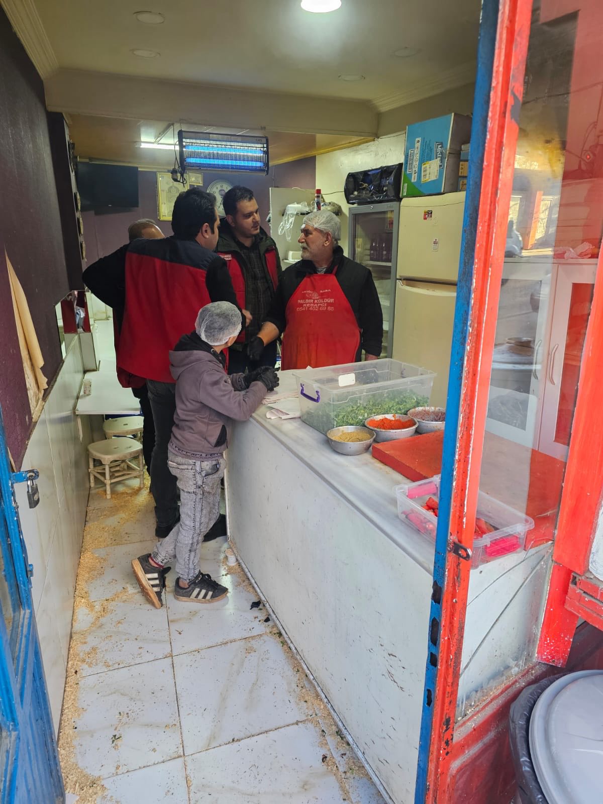 Sosyal Medya Yankı Uyandıran Restorana Denetim (2)