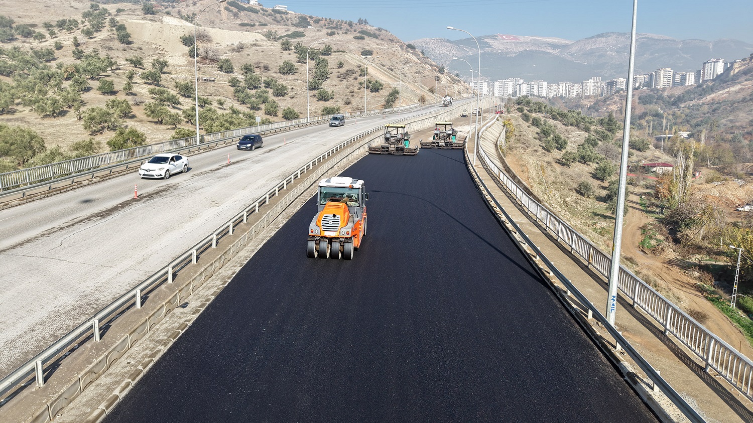Sümbüllü Caddesi’nin Ulaşım Konfor Ve Güvenliği Artırılıyor (3)