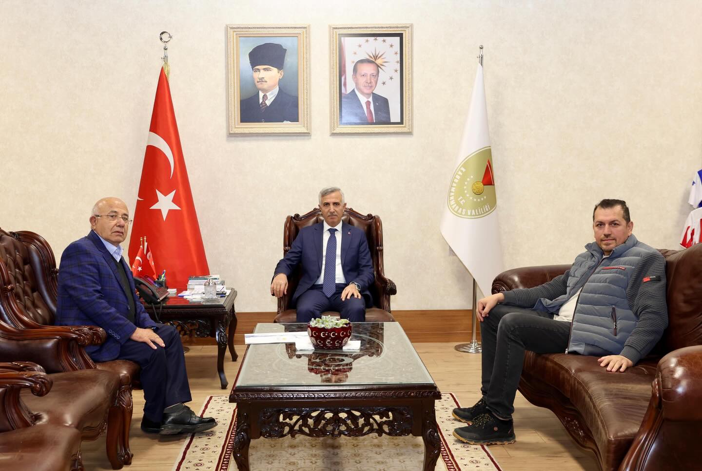 Vali Mükerrem Ünlüer’den Makam Ziyaretleri3