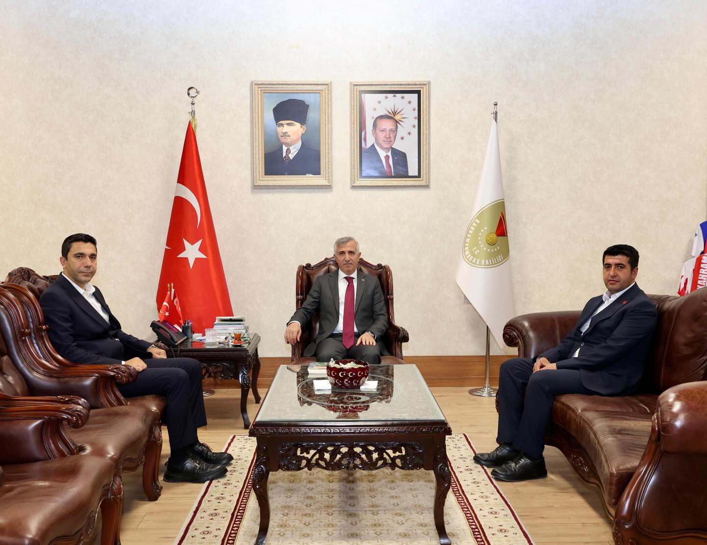 Vali Ünlüer, Çeşitli Kurum Temsilcilerini Ve İş İnsanlarını Makamında Ağırladı4