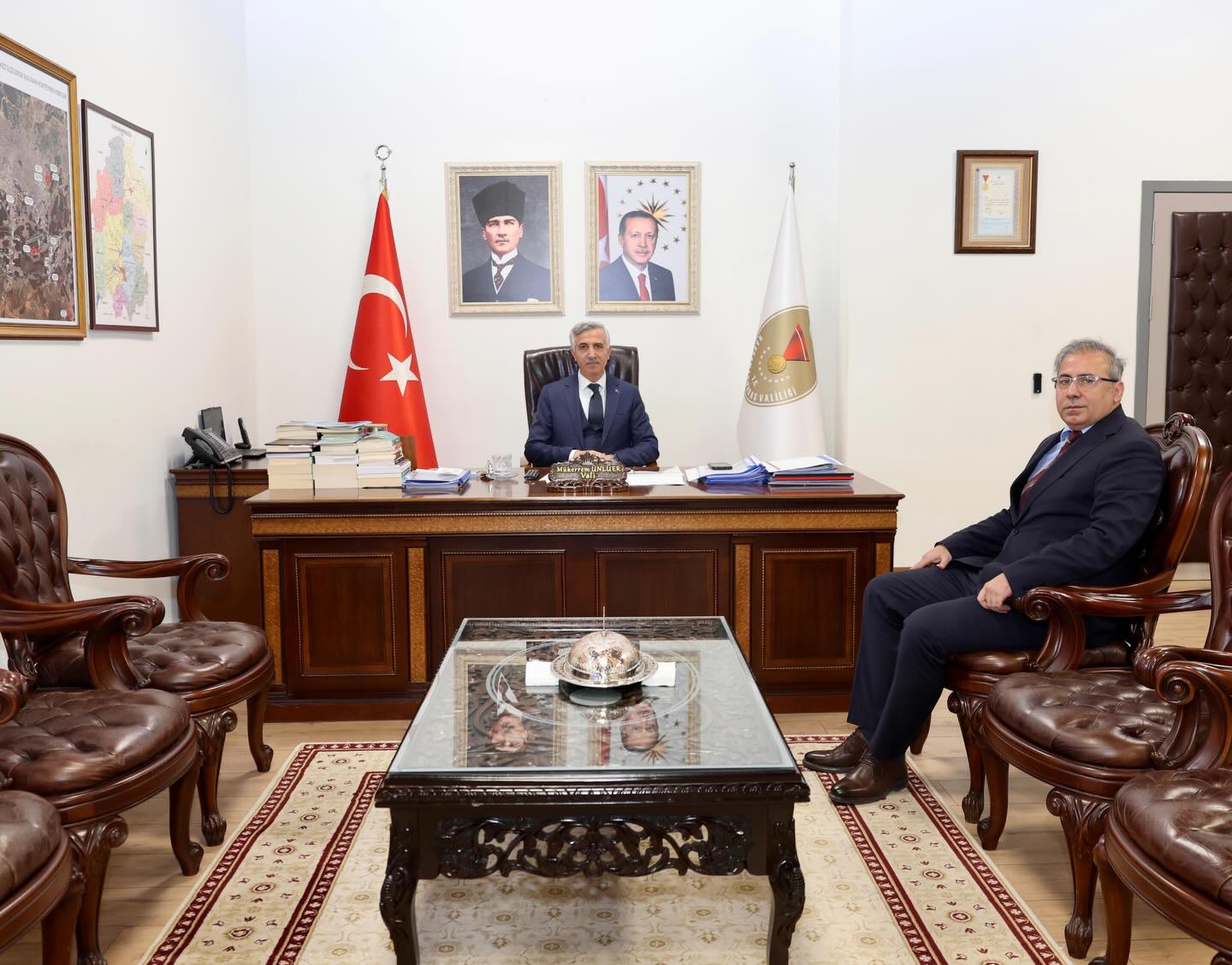 Vali Ünlüer Makam Ziyaretlerini Kabul Etti